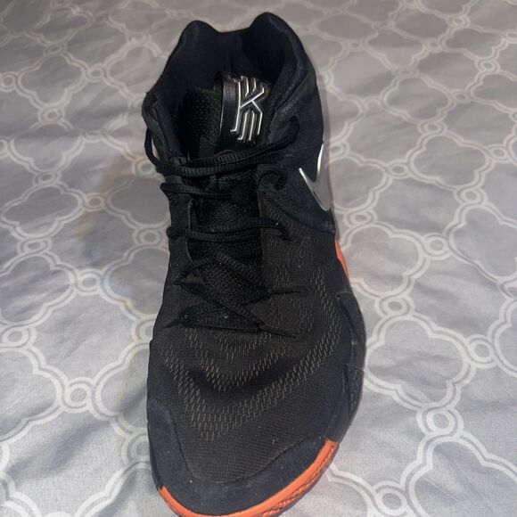 Nike Kyrie 4 Men’s 11.5 Basketball Shoes Black Silver Orange 943806-010 main image 12